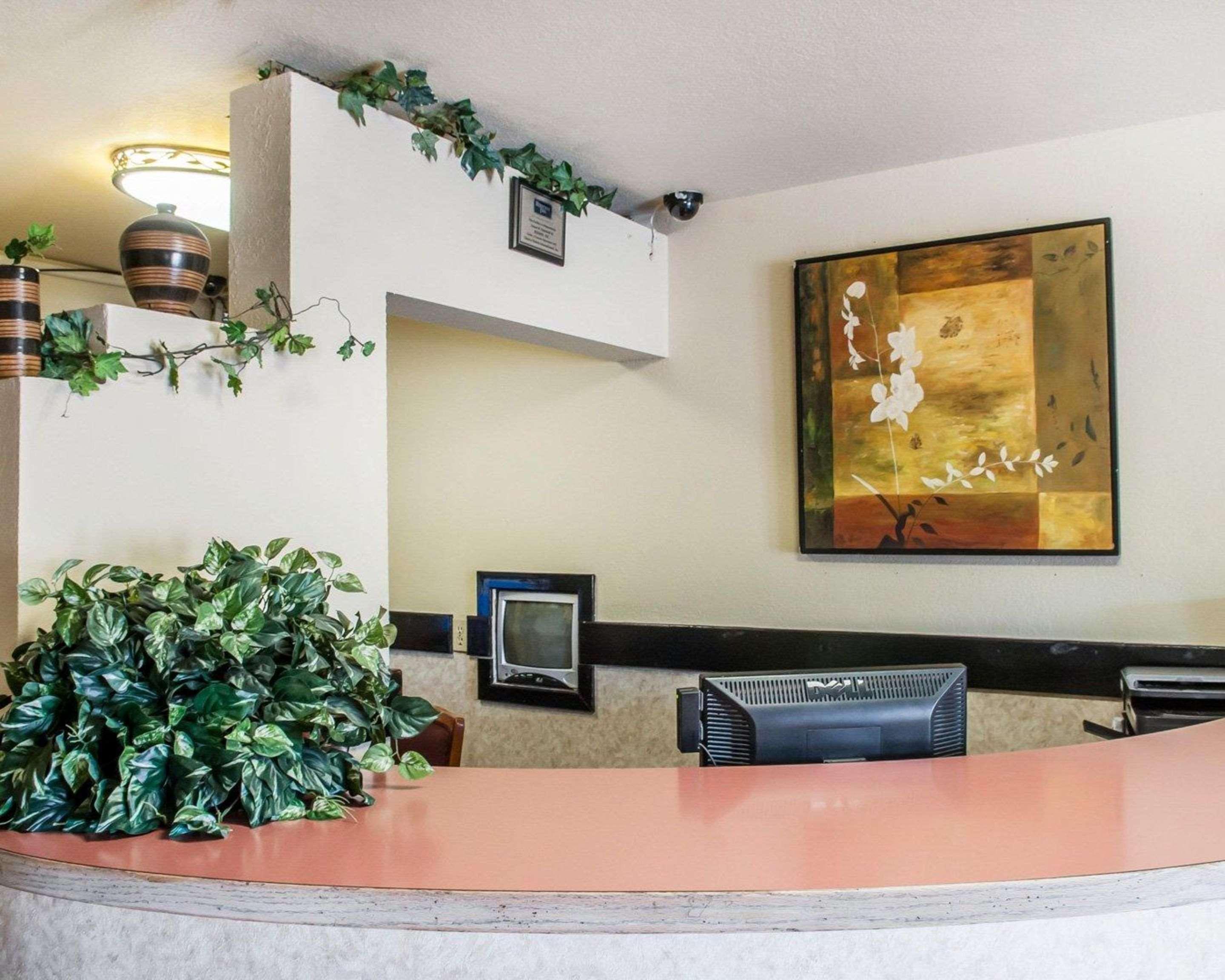 Rodeway Inn Эспаньола Экстерьер фото