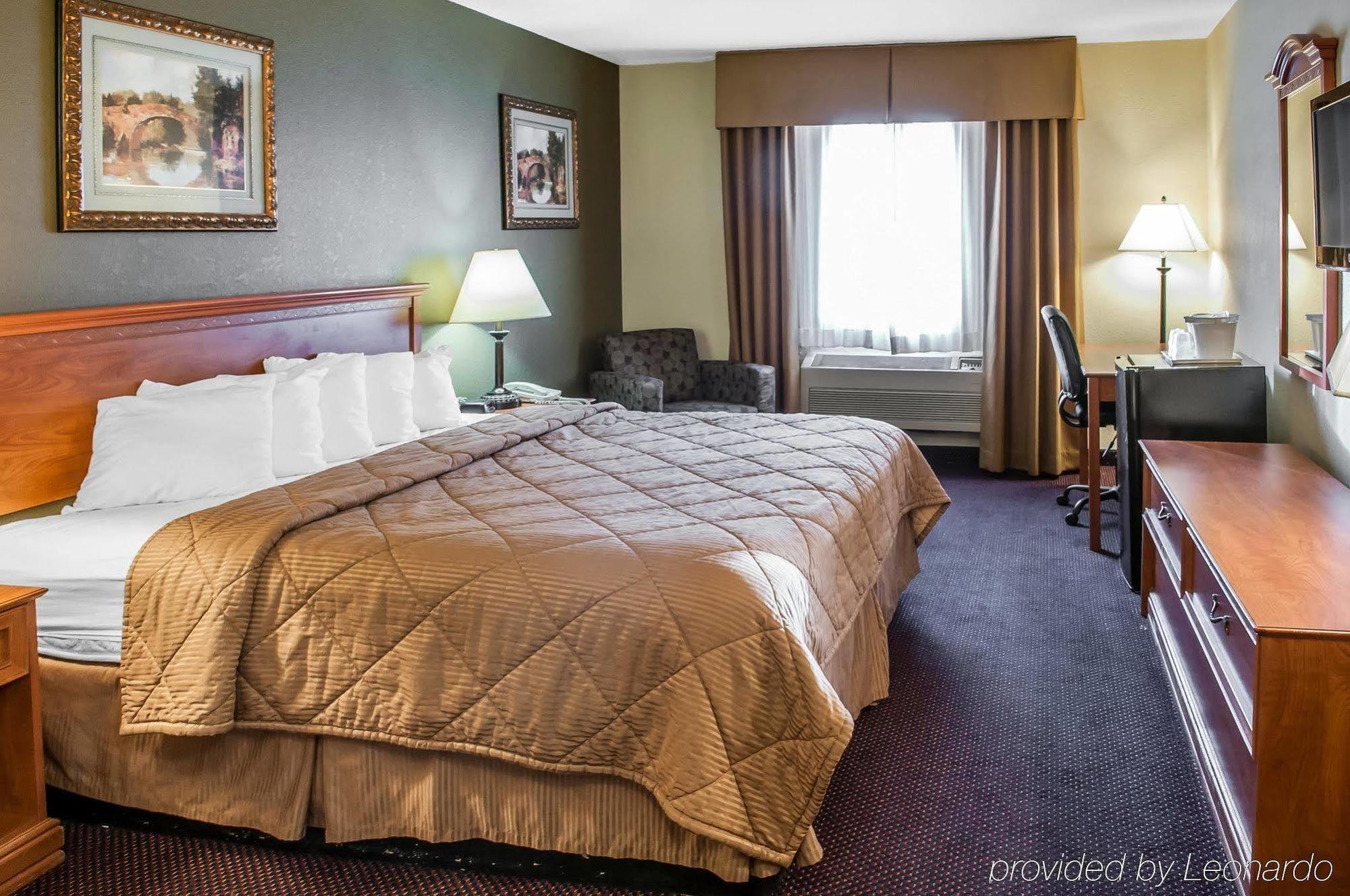 Rodeway Inn Эспаньола Экстерьер фото
